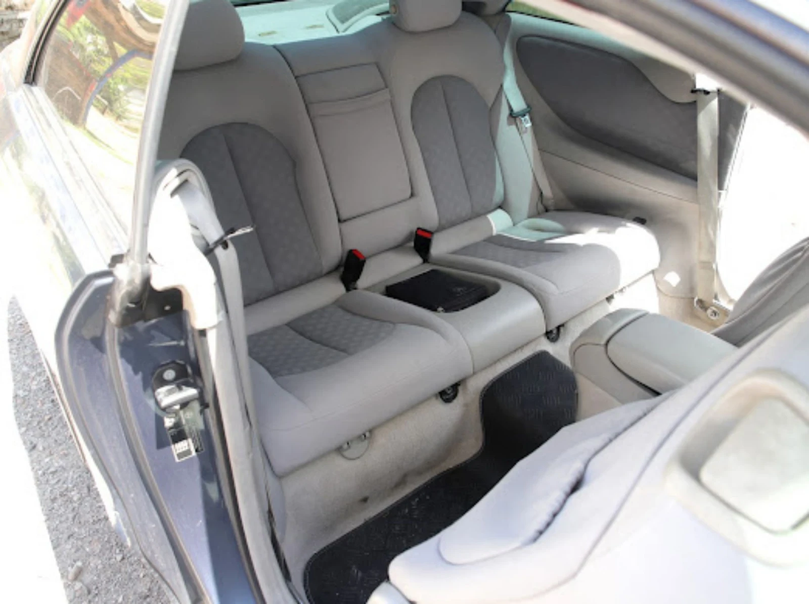 Mercedes-Benz CLK 270 cdi, снимка 10 - Автомобили и джипове - 55232795