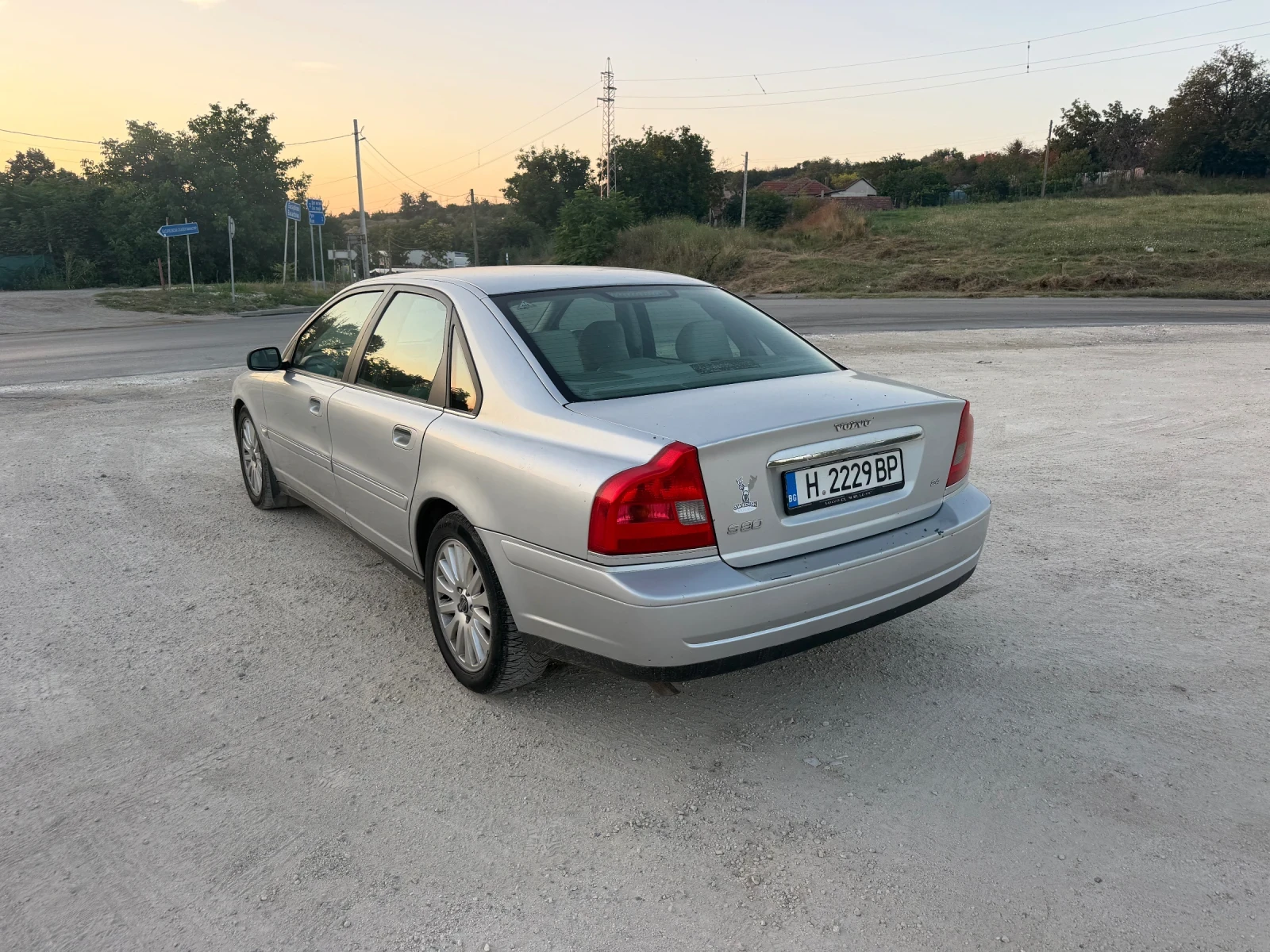 Volvo S80 2.4LPG/ДЕСЕН ВОЛАН/АВТОМАТИК/КЛИМАТИК!, снимка 3 - Автомобили и джипове - 55480652