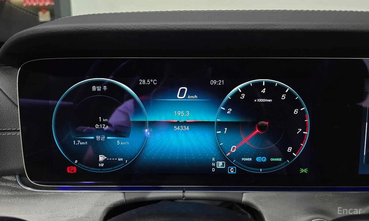 Mercedes-Benz E 350 AMG* LINE* 4MATIC* BURMESTER* ОБДУХВАНЕ* ДИСТРОНИК, снимка 13 - Автомобили и джипове - 55725857