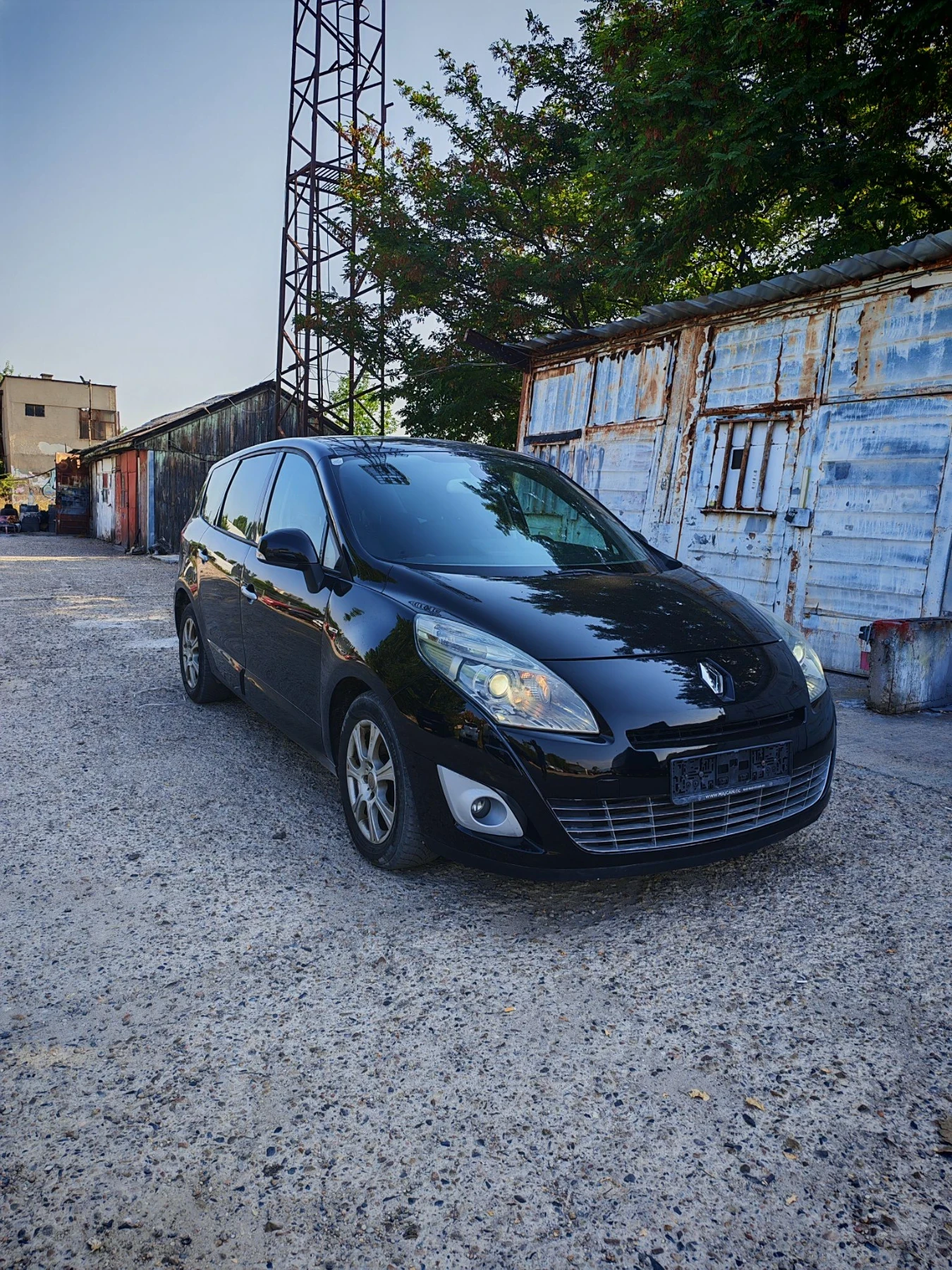 Renault Scenic 1.5дизел Bose 2011