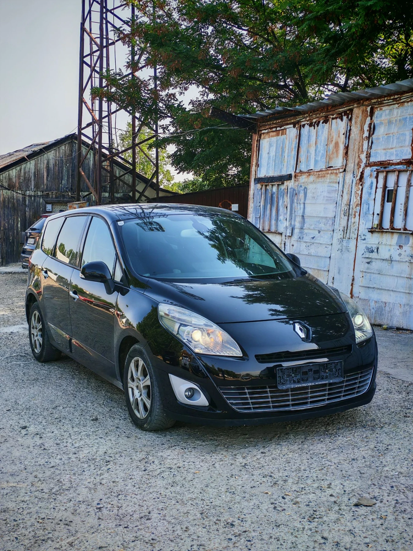 Renault Scenic 1.5дизел Bose 2011, снимка 2 - Автомобили и джипове - 55830486