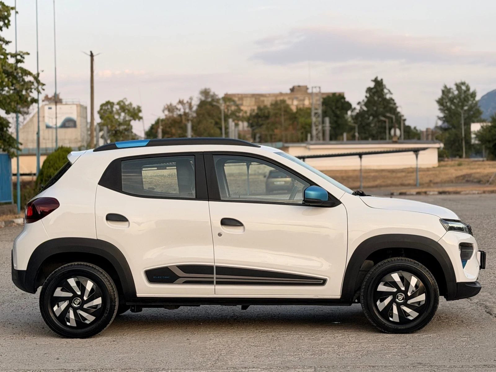 Dacia Spring, снимка 6 - Автомобили и джипове - 55905550