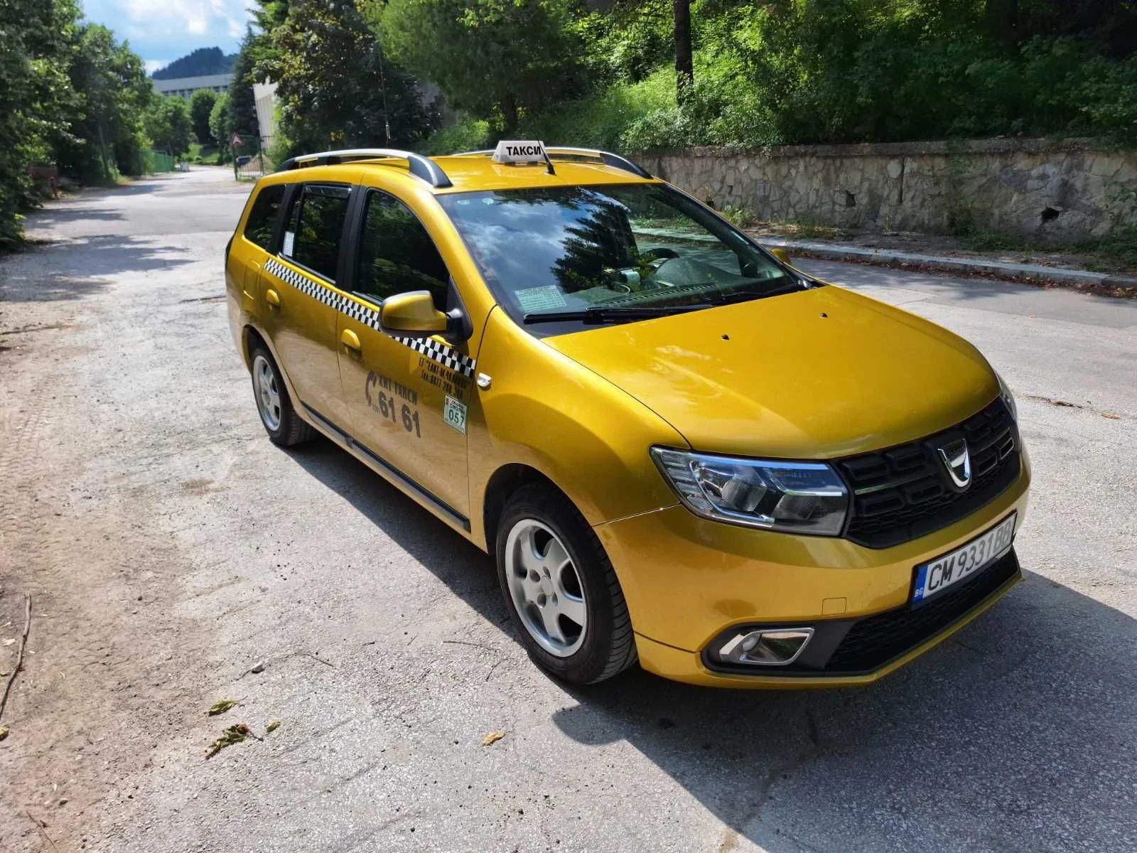 Dacia Logan 1, 5 DCI, снимка 4 - Автомобили и джипове - 56456082