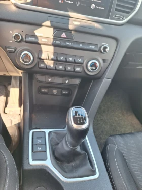 Kia Sportage - 19400 € / 37943.10 лв. - 19077819 10
