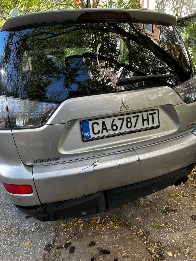 Mitsubishi Outlander, снимка 10 - Автомобили и джипове - 47653602