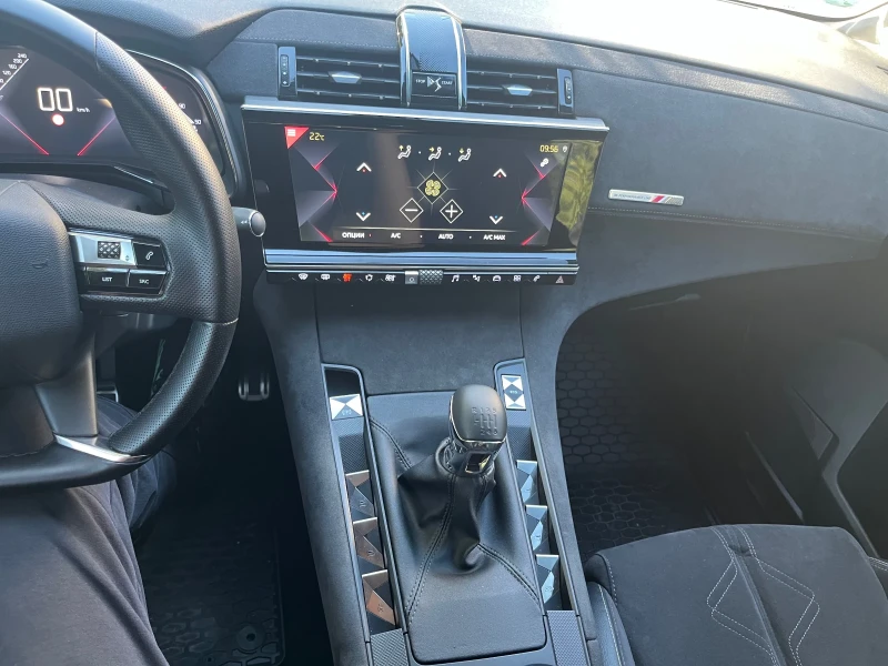 DS DS 7 Crossback  PERFORMANCE LINE , снимка 6 - Автомобили и джипове - 51780662