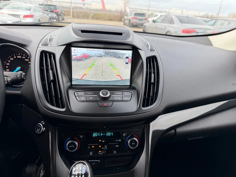 Ford Kuga 1.5 D, снимка 15 - Автомобили и джипове - 52990491