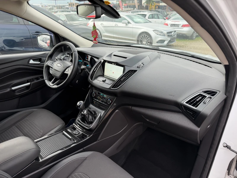 Ford Kuga 1.5 D, снимка 12 - Автомобили и джипове - 52990491