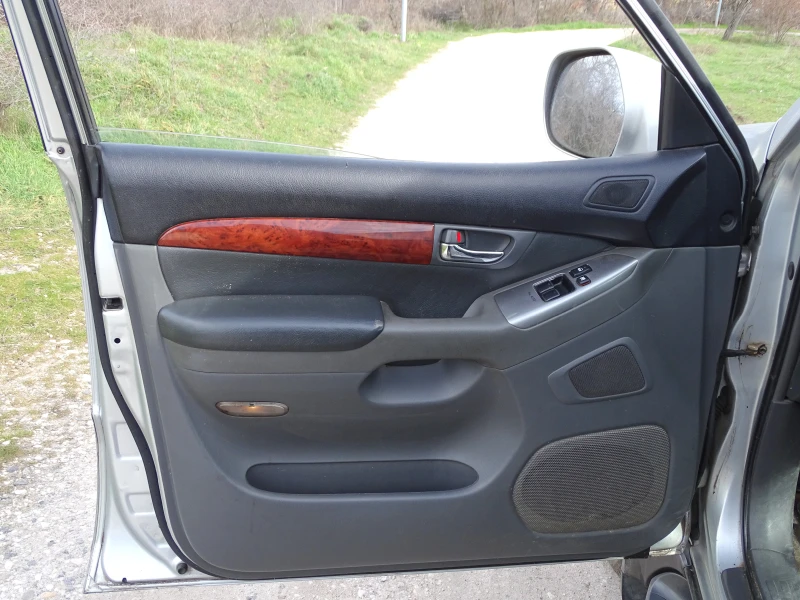 Toyota Land cruiser  3.0 D4D На ЧАСТИ, снимка 9 - Автомобили и джипове - 53559370