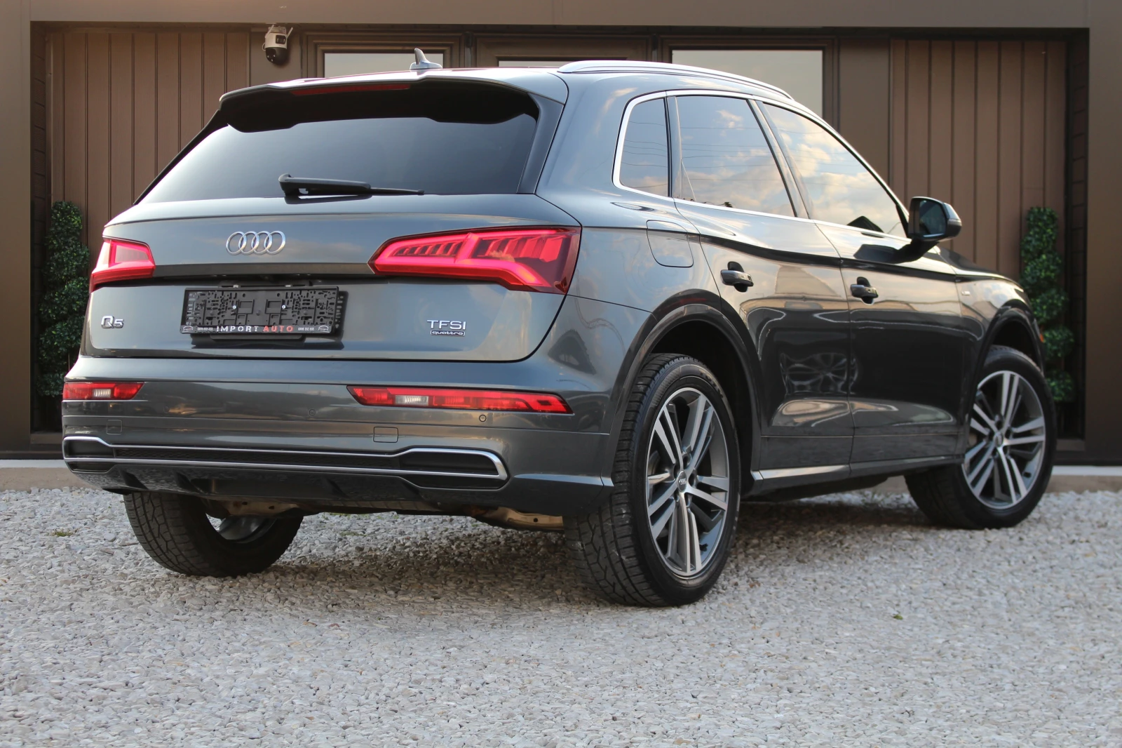 Audi Q5 2.0TFSI* S Line* Digital - изображение 6