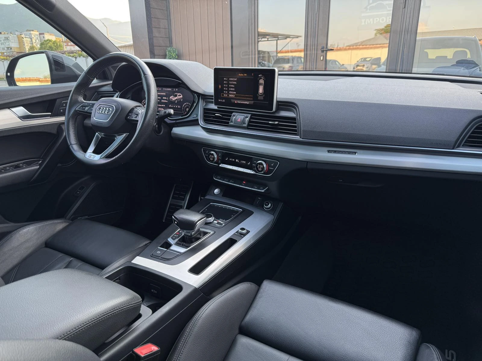 Audi Q5 2.0TFSI* S Line* Digital - изображение 9