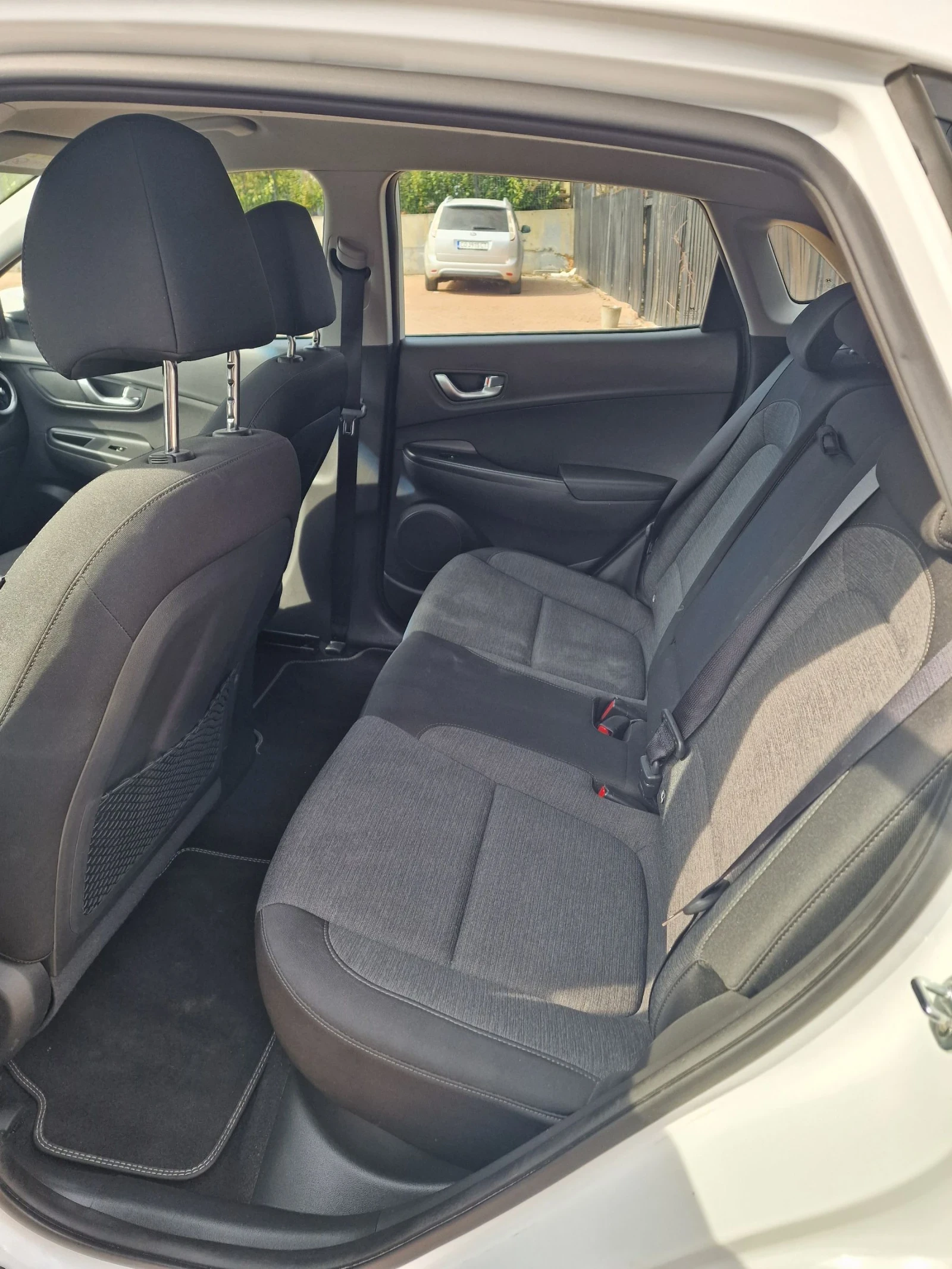 Hyundai Kona Elektric, снимка 14 - Автомобили и джипове - 53713956