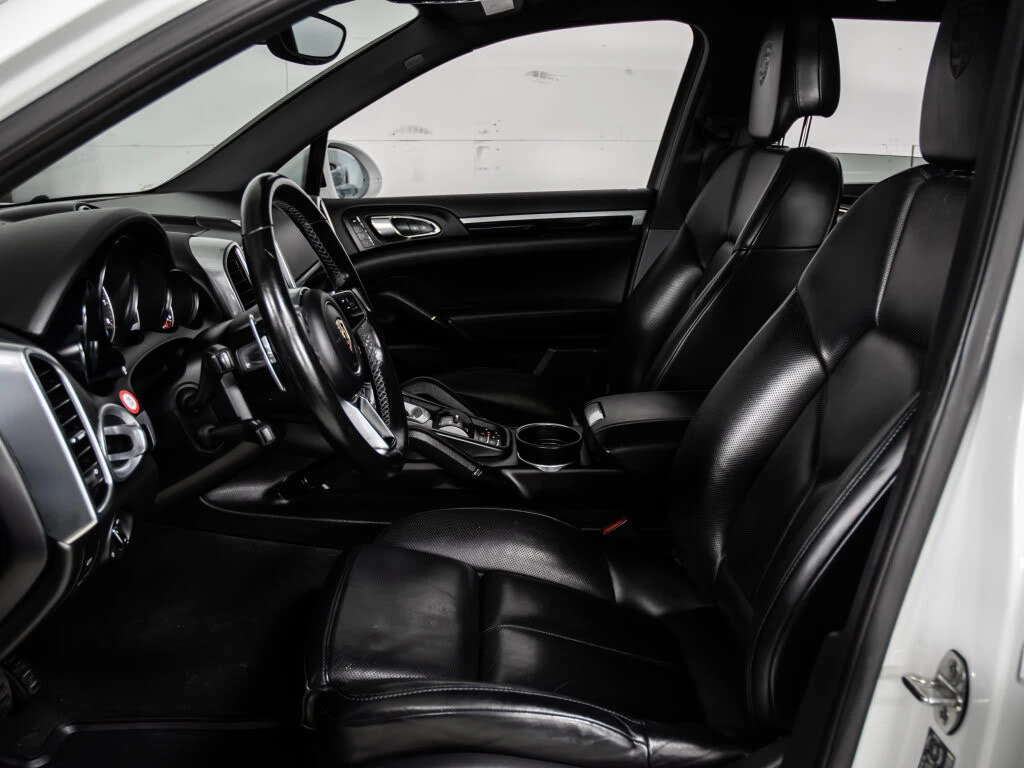 Porsche Cayenne  - изображение 6