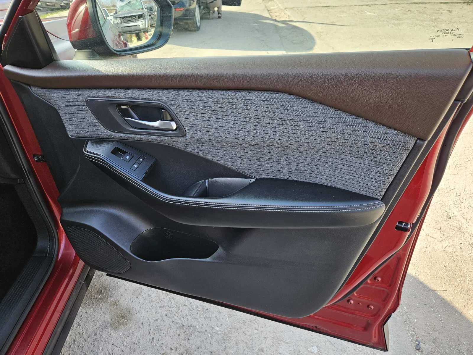 Nissan X-trail, снимка 11 - Автомобили и джипове - 53888326