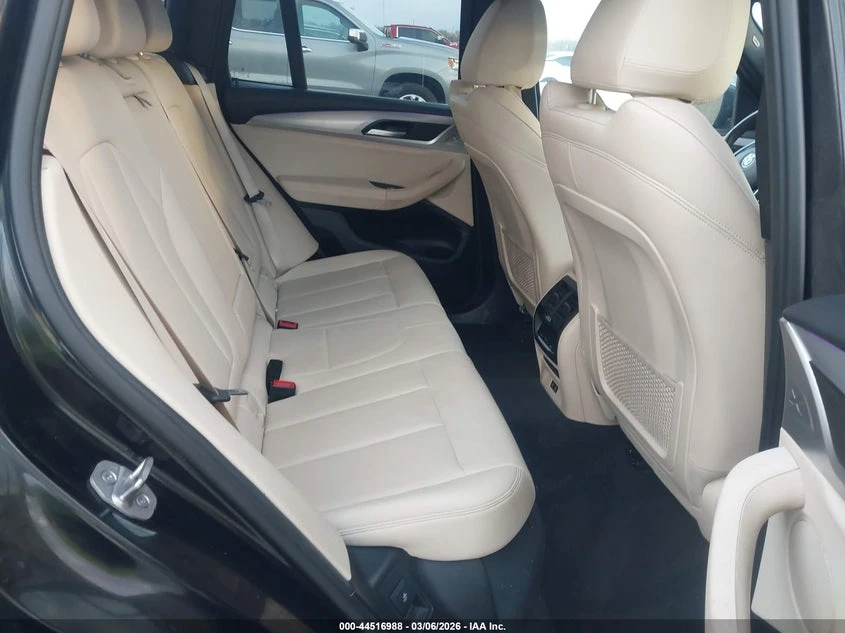 BMW X3 2.0l Sdrive30I, снимка 8 - Автомобили и джипове - 53958420