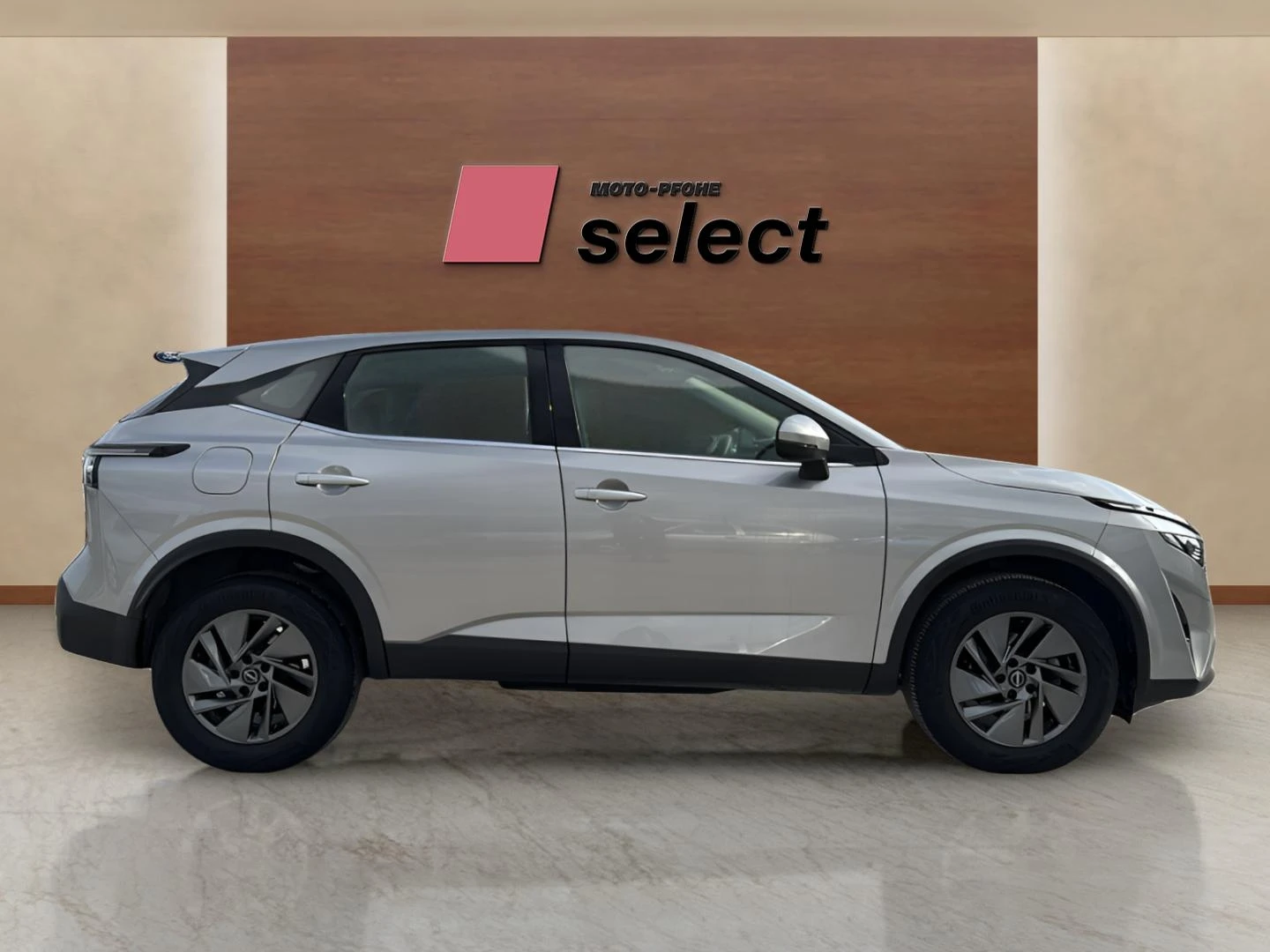 Nissan Qashqai 1.3, снимка 5 - Автомобили и джипове - 54108355