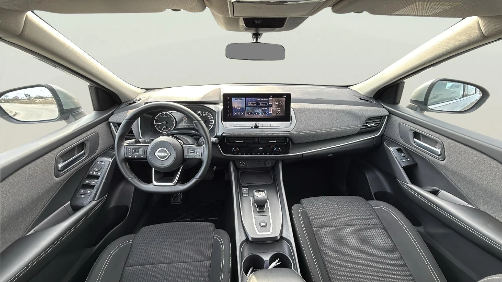 Nissan Qashqai 1.3, снимка 10 - Автомобили и джипове - 54108355