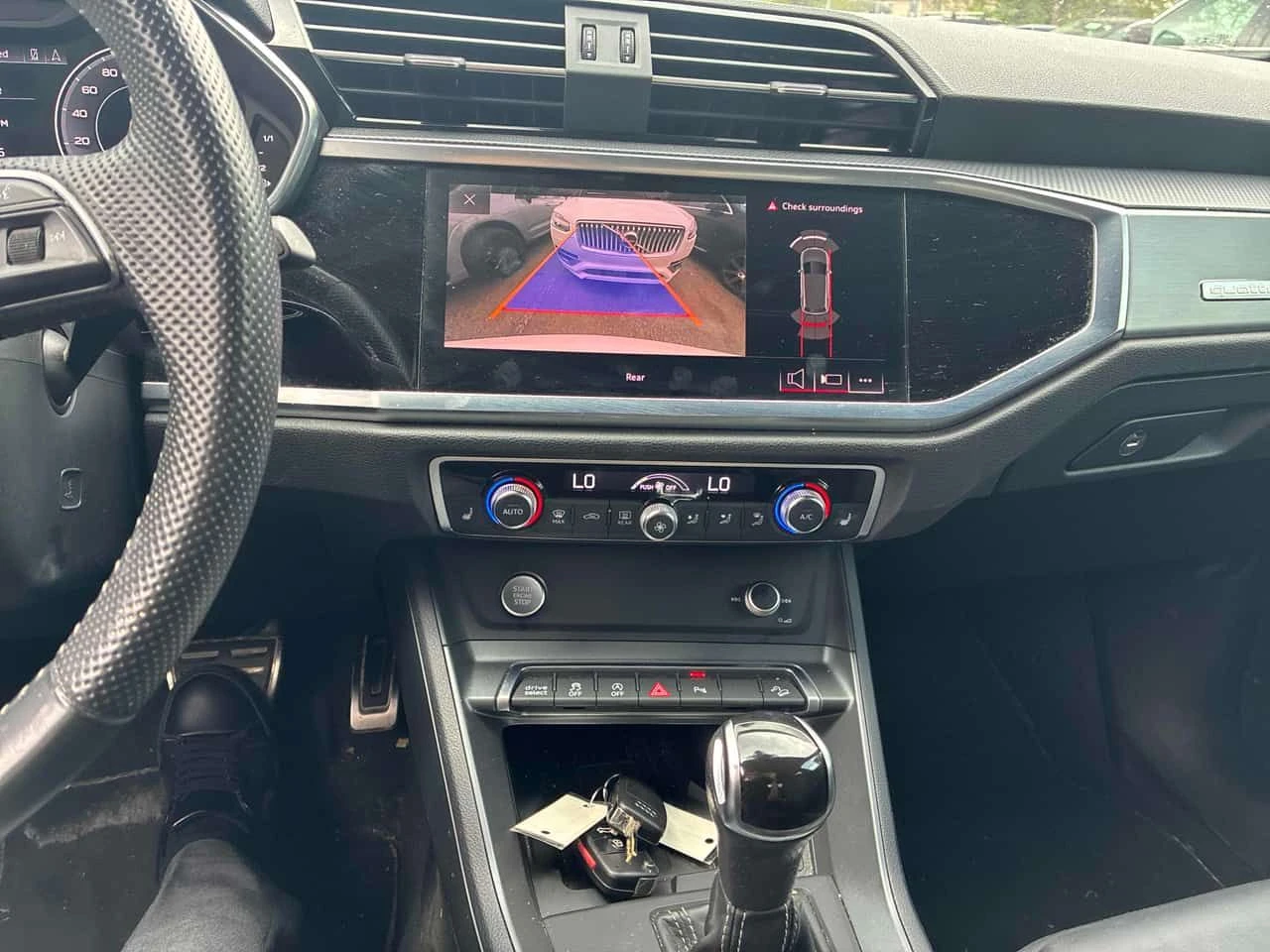 Audi Q3 * Progressiv * CARFAX * ЦЕНА ДО БГ, снимка 16 - Автомобили и джипове - 54740834