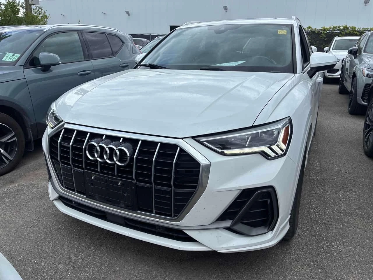 Audi Q3 * Progressiv * CARFAX * ЦЕНА ДО БГ, снимка 5 - Автомобили и джипове - 54740834
