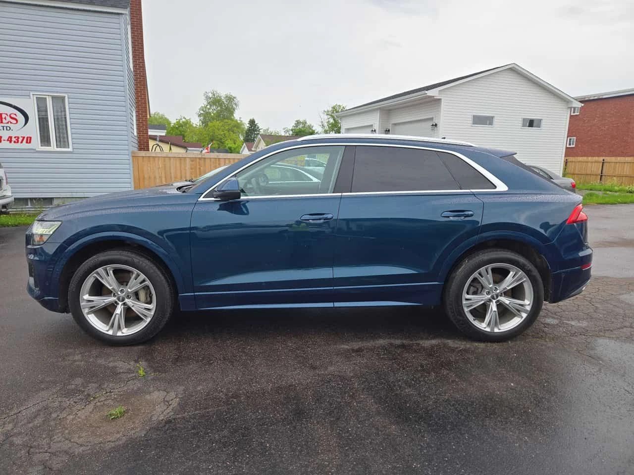Audi Q8  Technik/360/DIS/HUD/B&O/NIGHT VISION , снимка 2 - Автомобили и джипове - 55156796