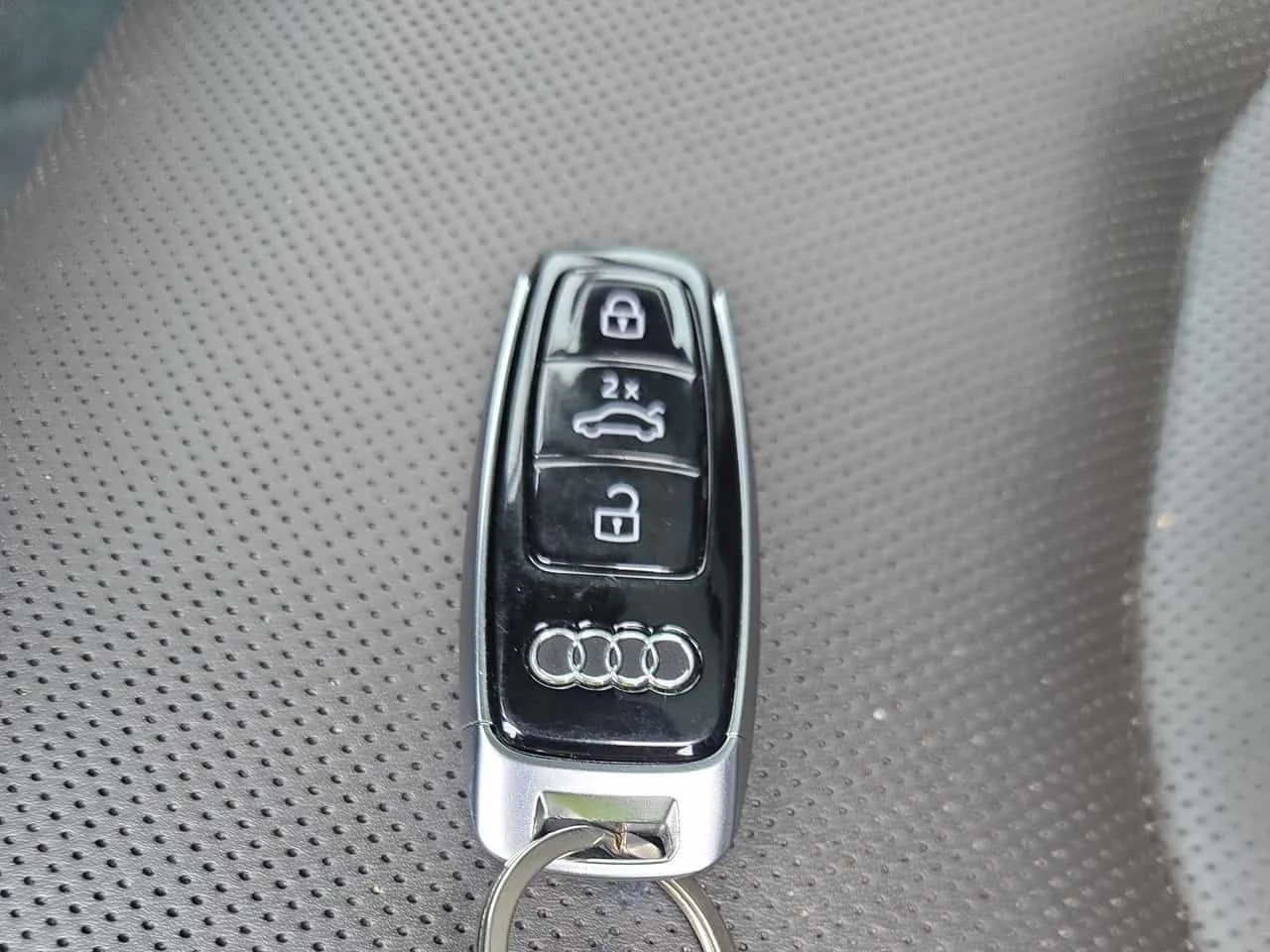 Audi Q8  Technik/360/DIS/HUD/B&O/NIGHT VISION , снимка 14 - Автомобили и джипове - 55156796