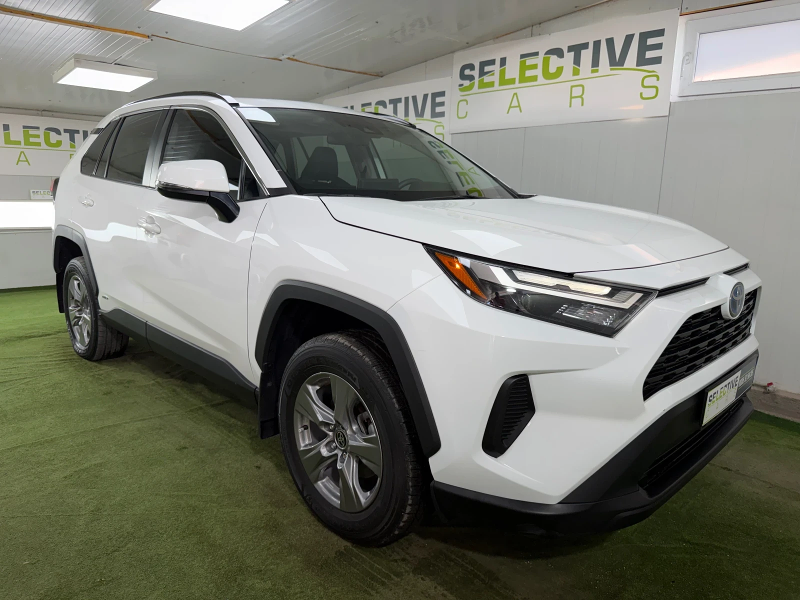 Toyota Rav4 2.5 * HYBRID* AWD* , снимка 4 - Автомобили и джипове - 55476692