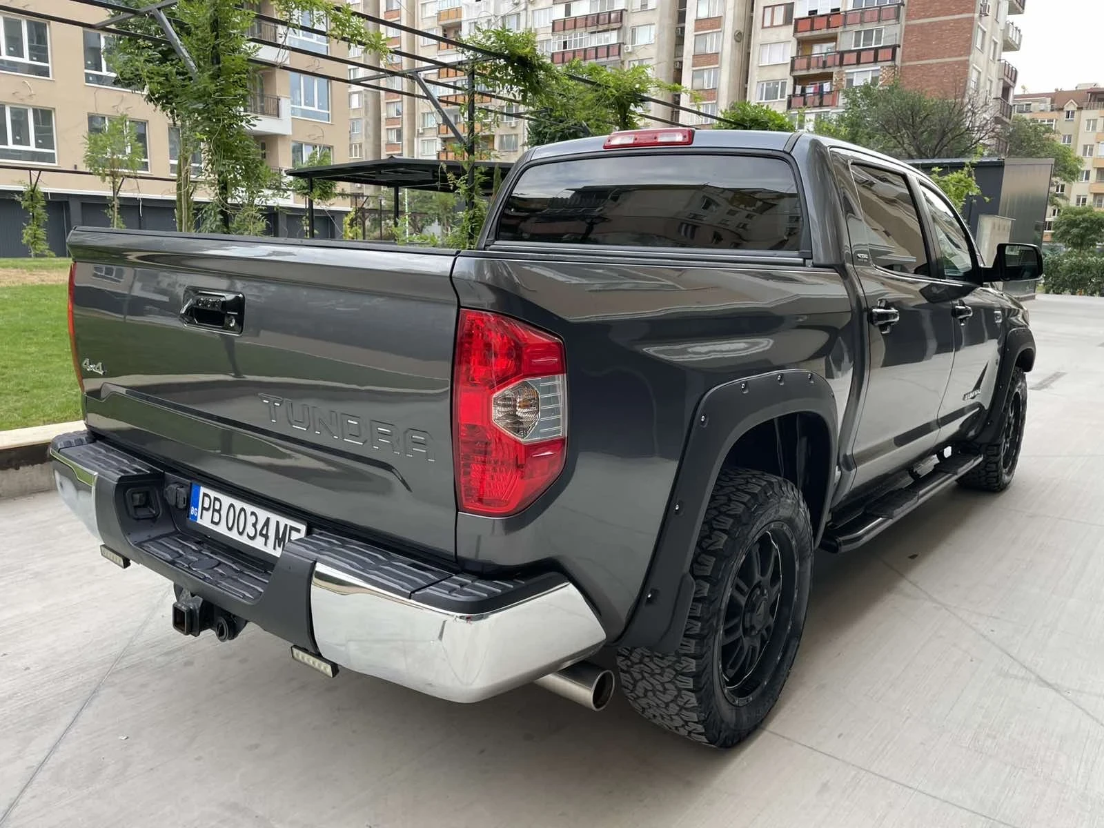 Toyota Tundra, снимка 15 - Автомобили и джипове - 56049586