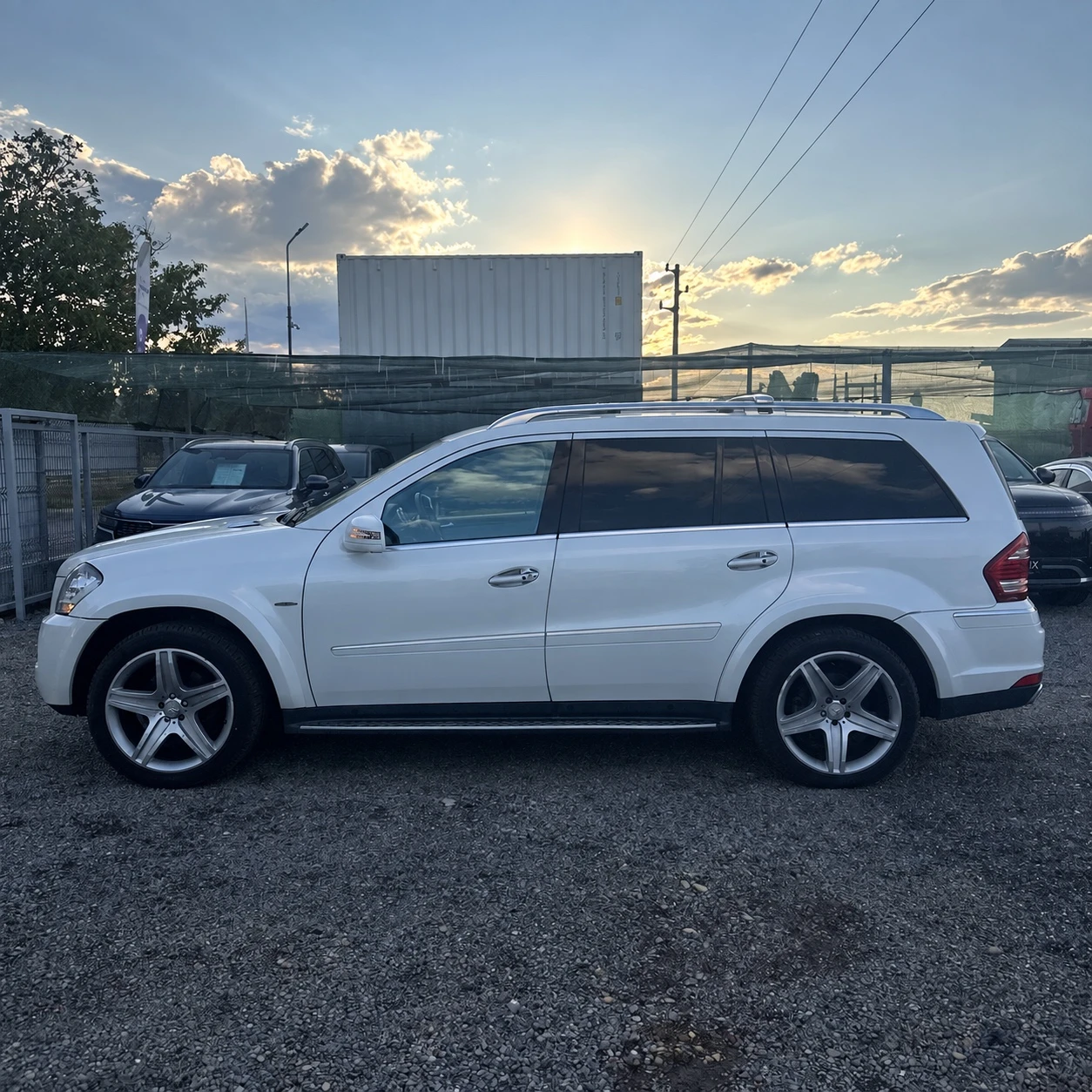 Mercedes-Benz GL 550 AMG Line, снимка 5 - Автомобили и джипове - 56070865