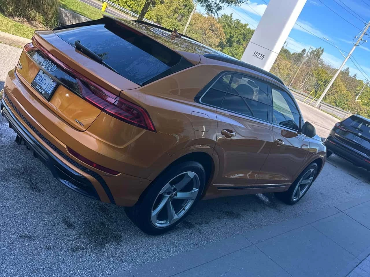 Audi Q8 Technik  CARFAX, снимка 3 - Автомобили и джипове - 56242579