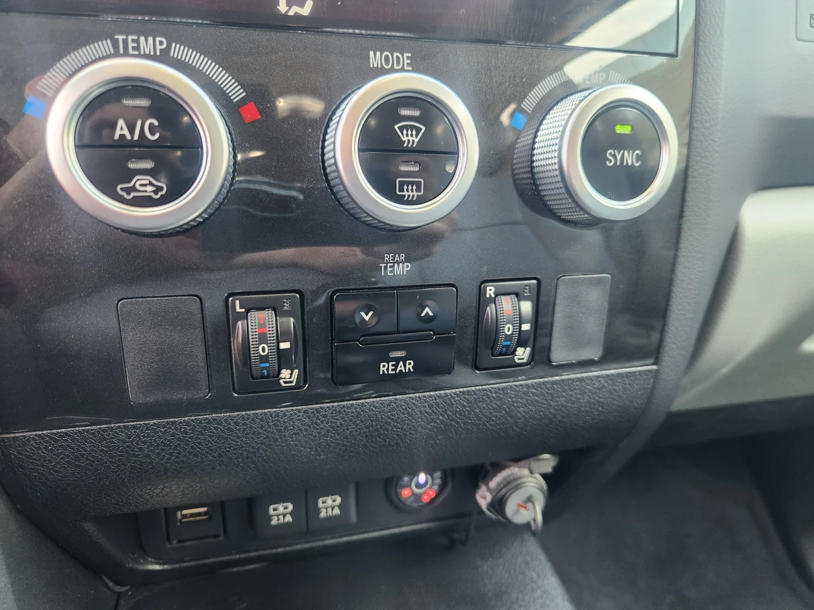 Toyota Sequoia Platinum, снимка 5 - Автомобили и джипове - 56344568