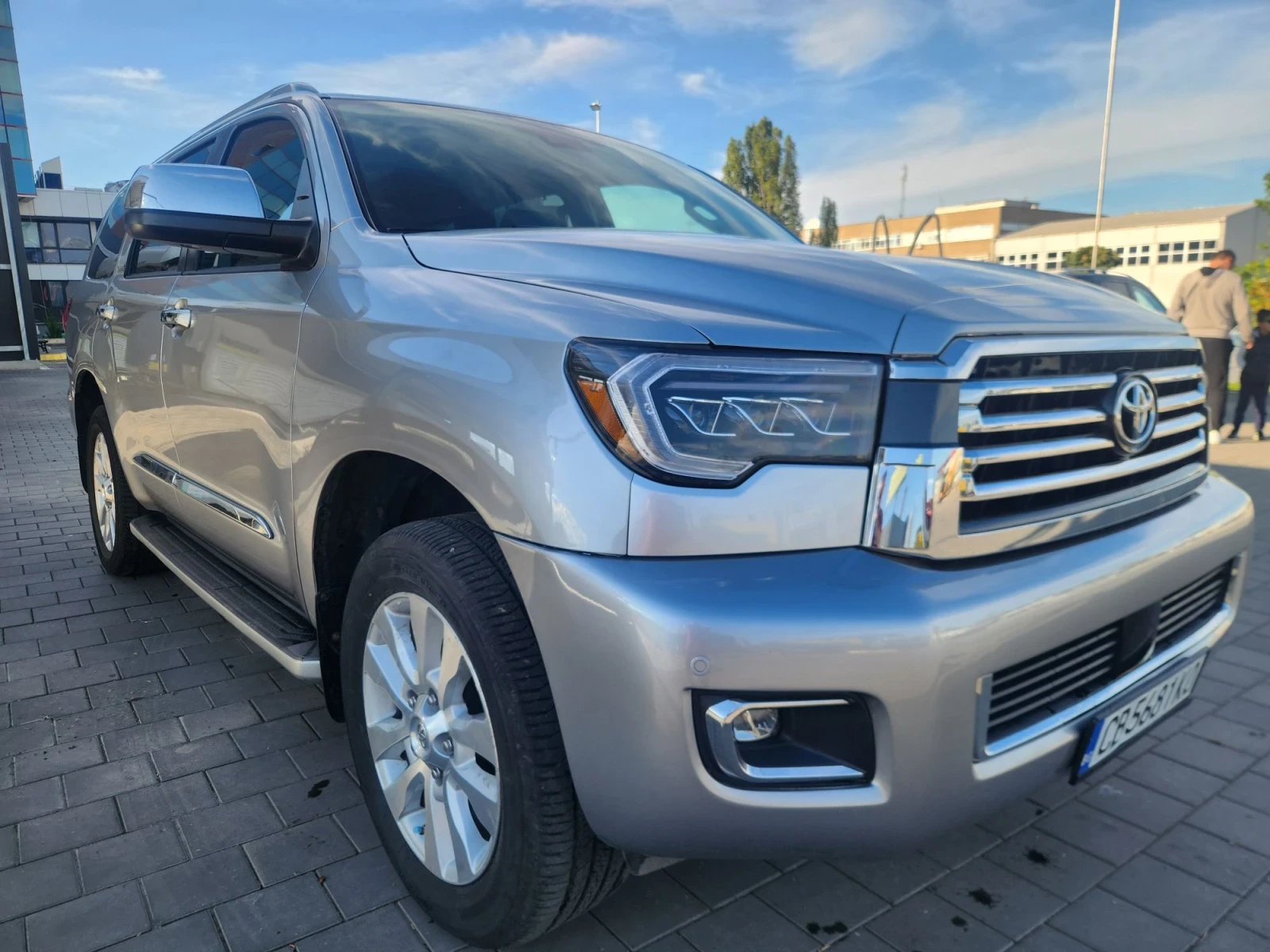 Toyota Sequoia Platinum, снимка 12 - Автомобили и джипове - 56344568