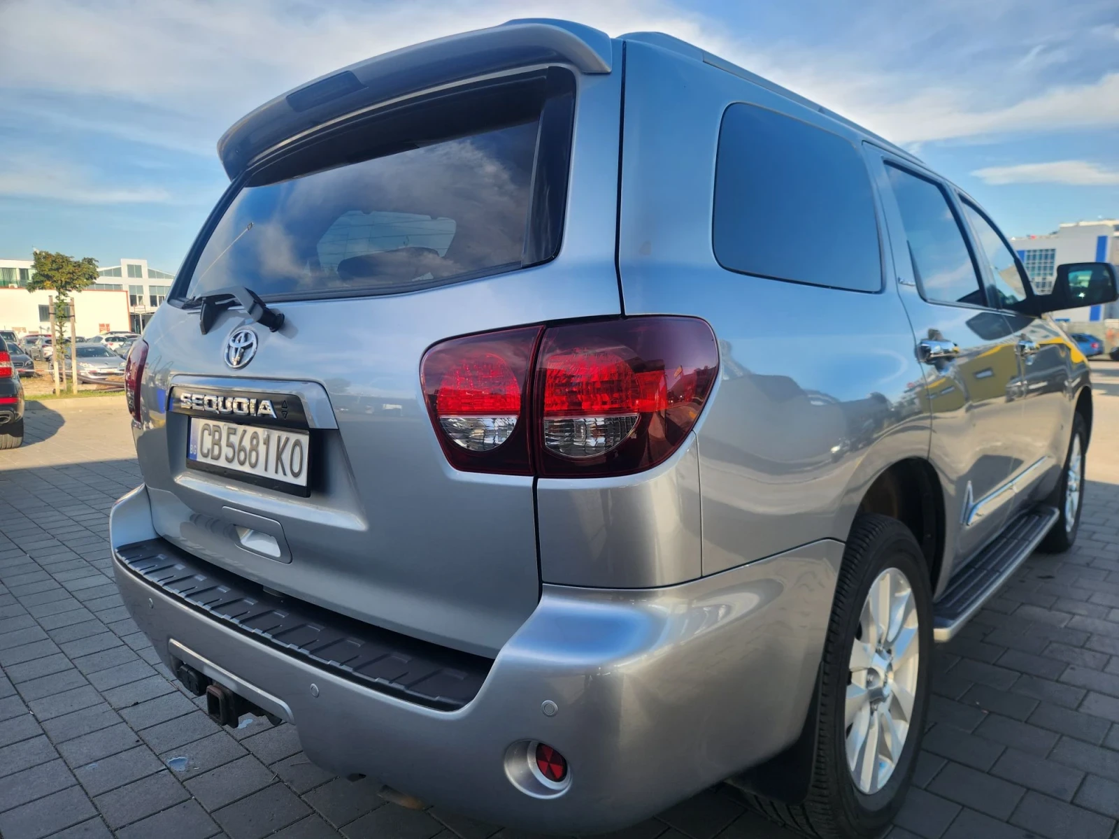 Toyota Sequoia Platinum, снимка 11 - Автомобили и джипове - 56344568