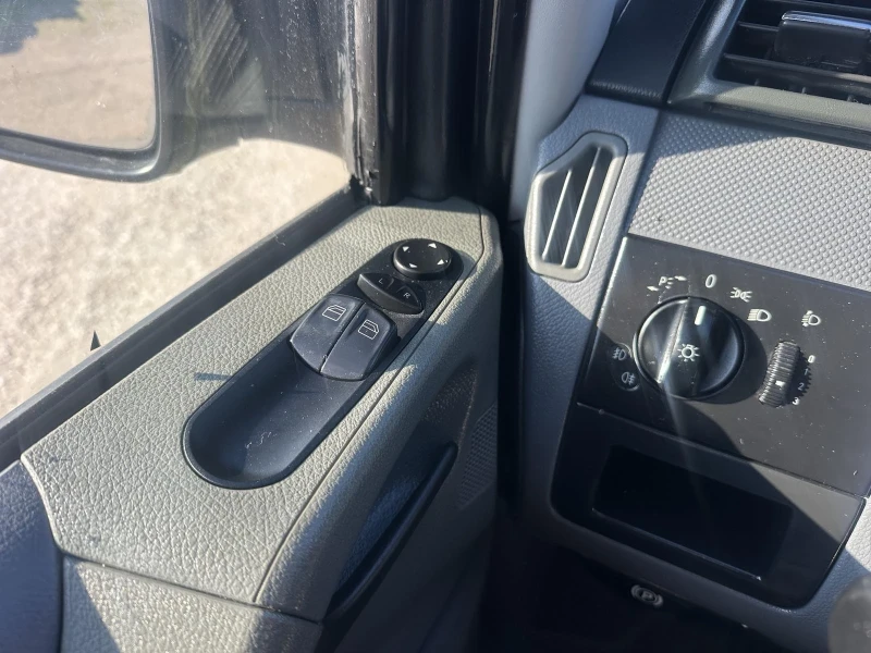 Mercedes-Benz Vito, снимка 16 - Бусове и автобуси - 52800873