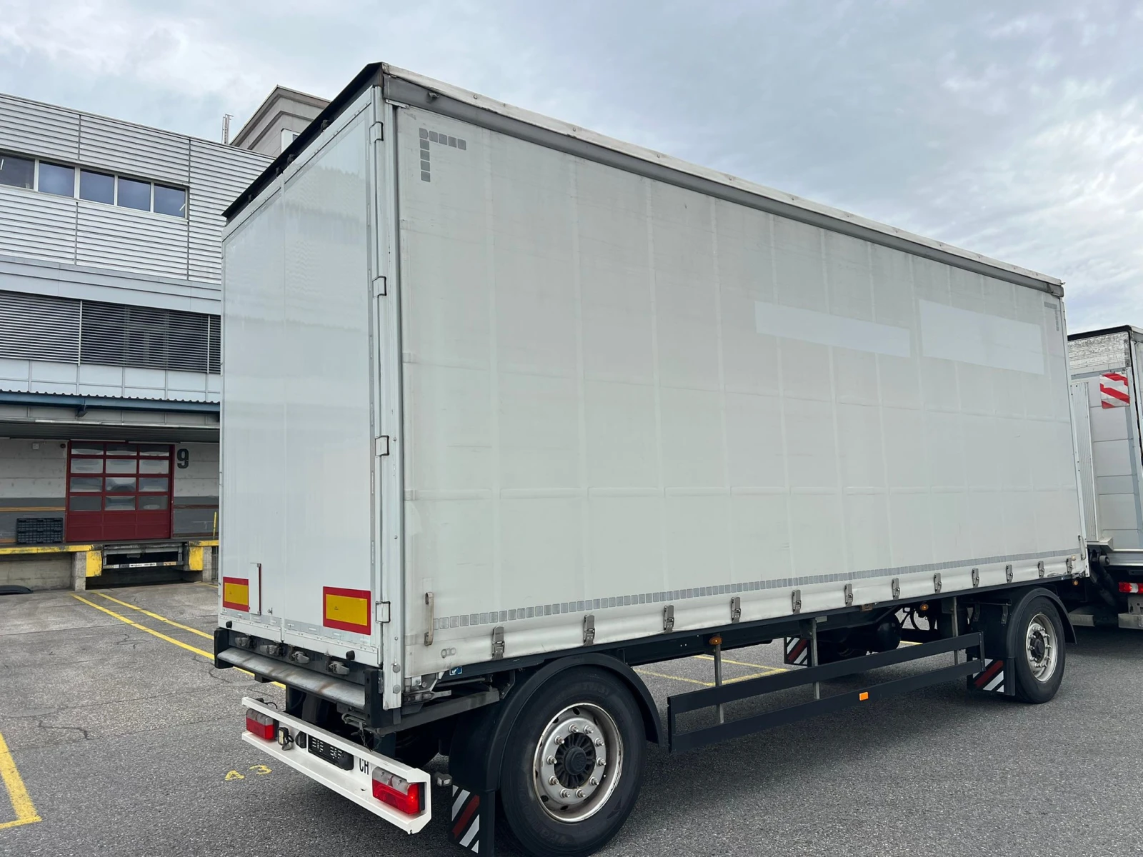 За камион Други Schwarzmueller PA 2/E, снимка 3 - Ремаркета - 55324455