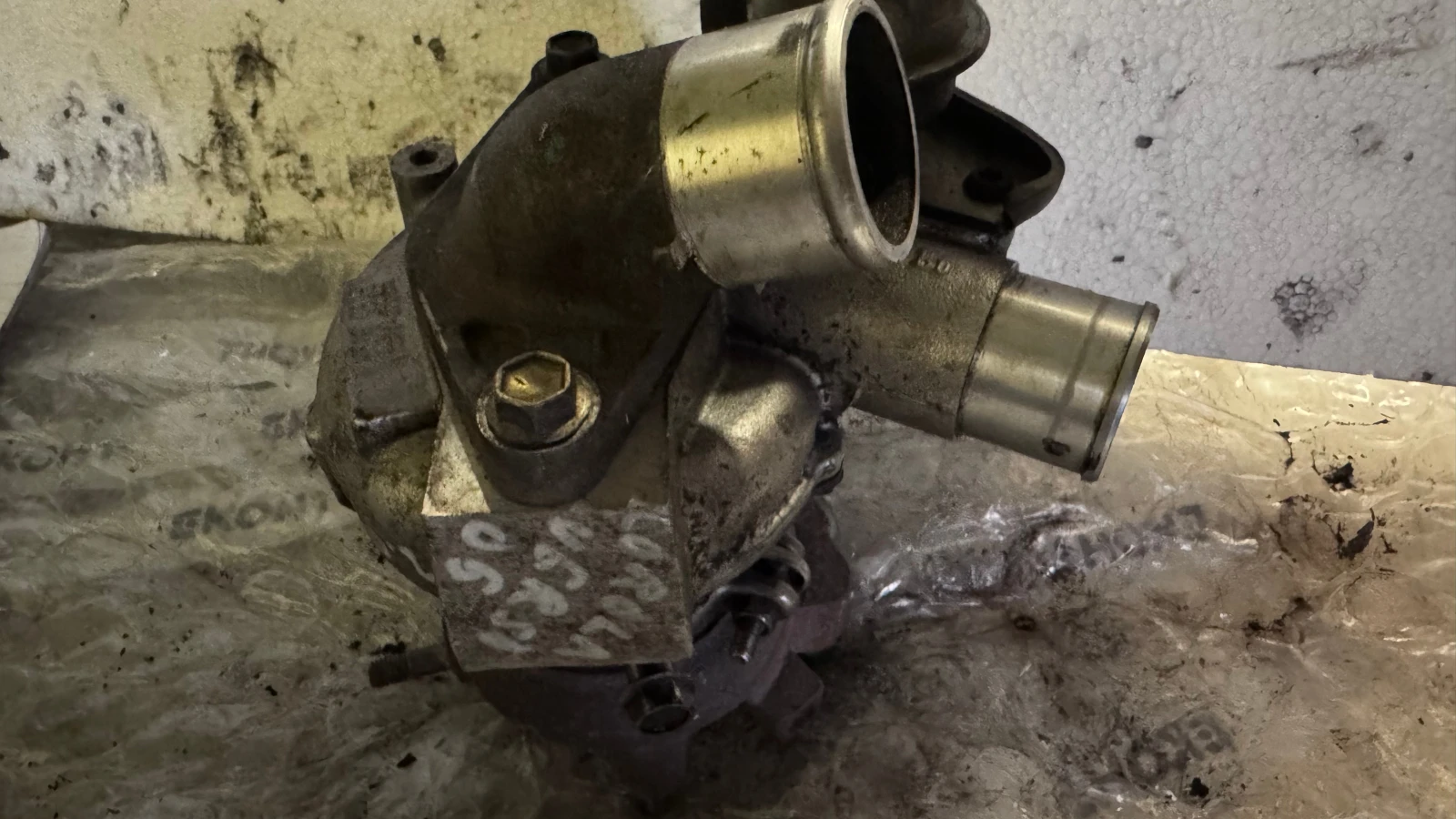 ����� ��������� �� Toyota Corolla Verso - 17201-27050 | Mobile.bg � ����������� 1