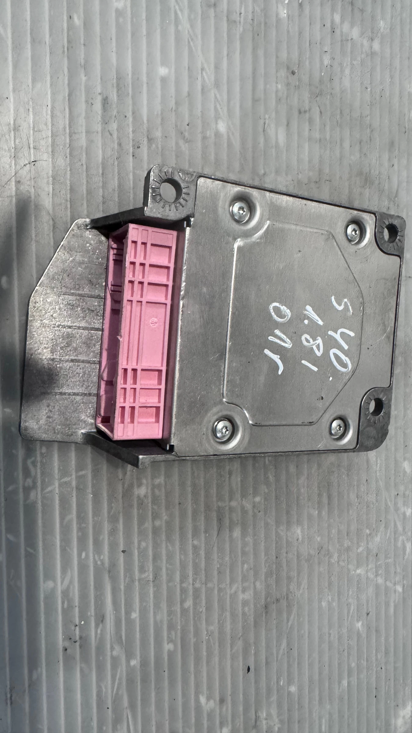 Airbag  /  /  a Volvo S40 -  30613048 / 00000767MM | Mobile.bg   2