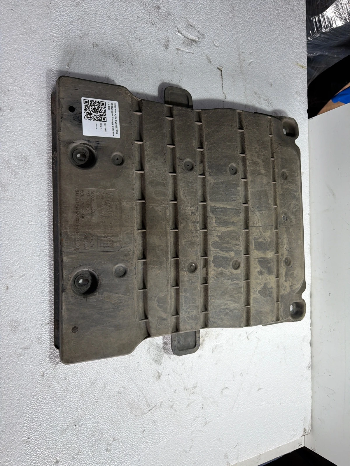кора под купе 5Q0825230H 5Q0825230H Шкода Октавия 2.0 TDI