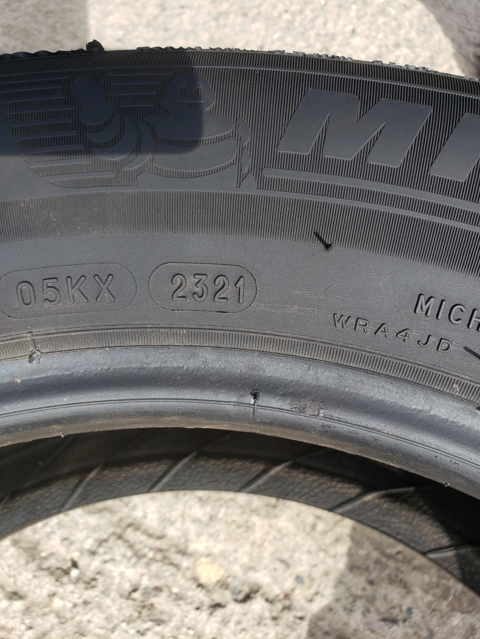 Гуми Зимни 225/55R16, снимка 8 - Гуми и джанти - 56337151