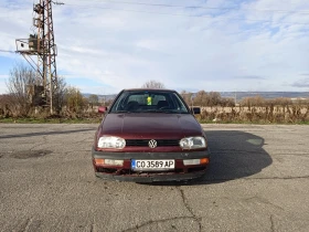 VW Golf III 1, 8 90кс - изображение 1