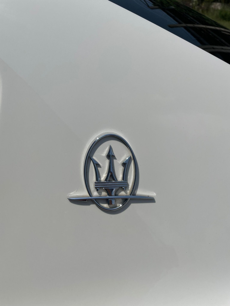Maserati Ghibli, снимка 12 - Автомобили и джипове - 46023225