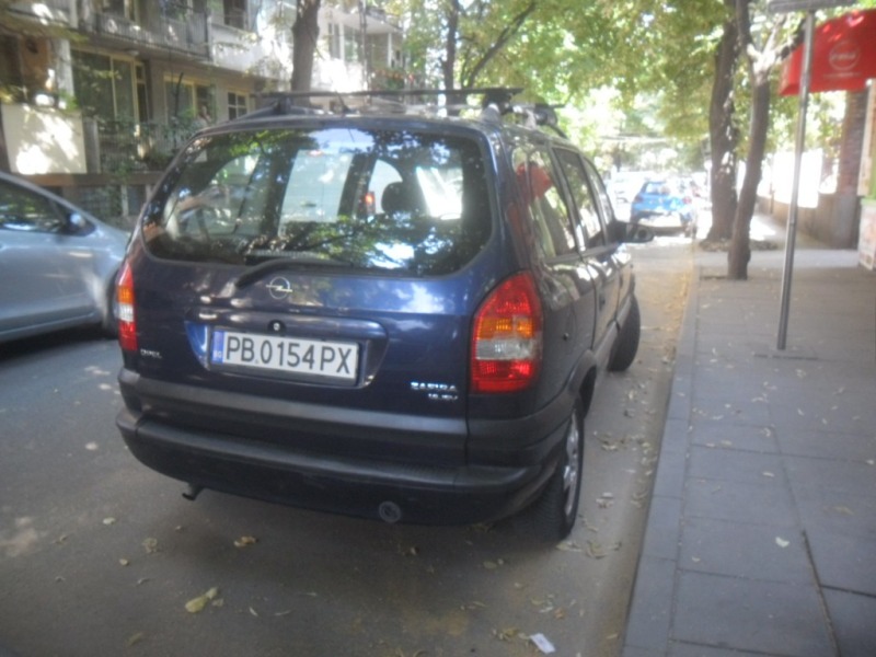 Opel Zafira 1.8, снимка 2 - Автомобили и джипове - 46276182
