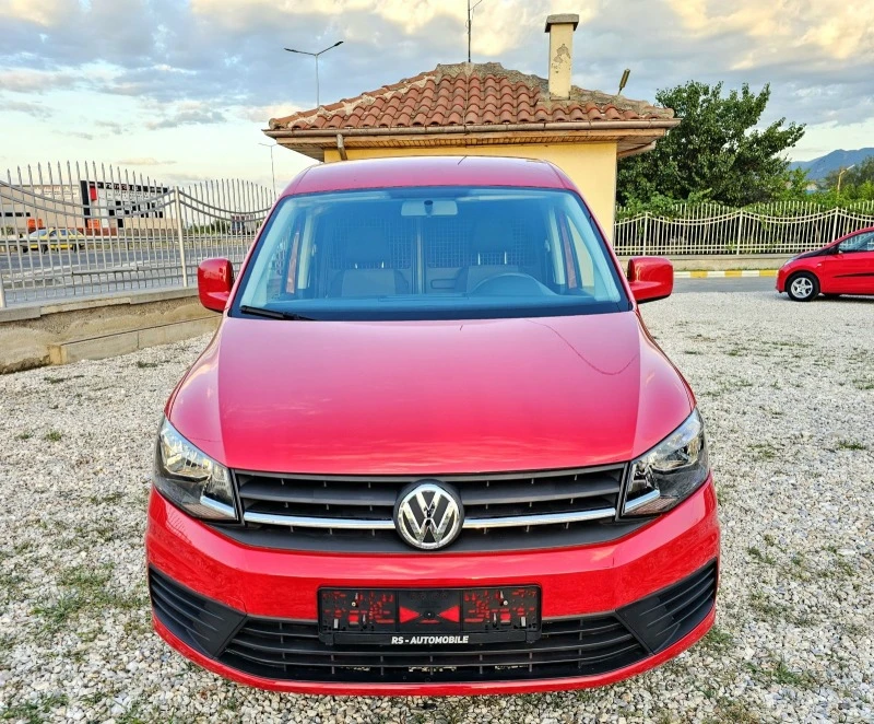 VW Caddy Капариран , снимка 3 - Автомобили и джипове - 46334272