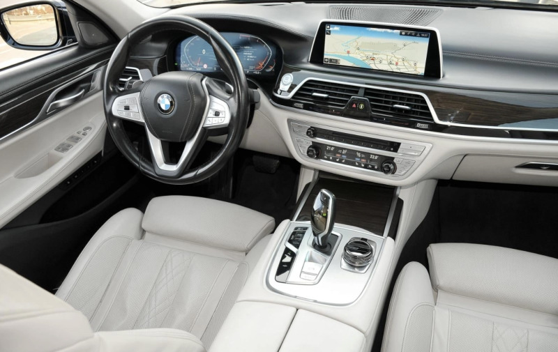 BMW 740 d xDrive H/K , снимка 4 - Автомобили и джипове - 46370012