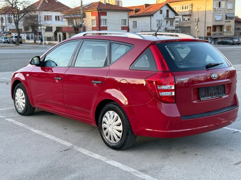 Kia Ceed 1.4i-90kc, снимка 4 - Автомобили и джипове - 48150123