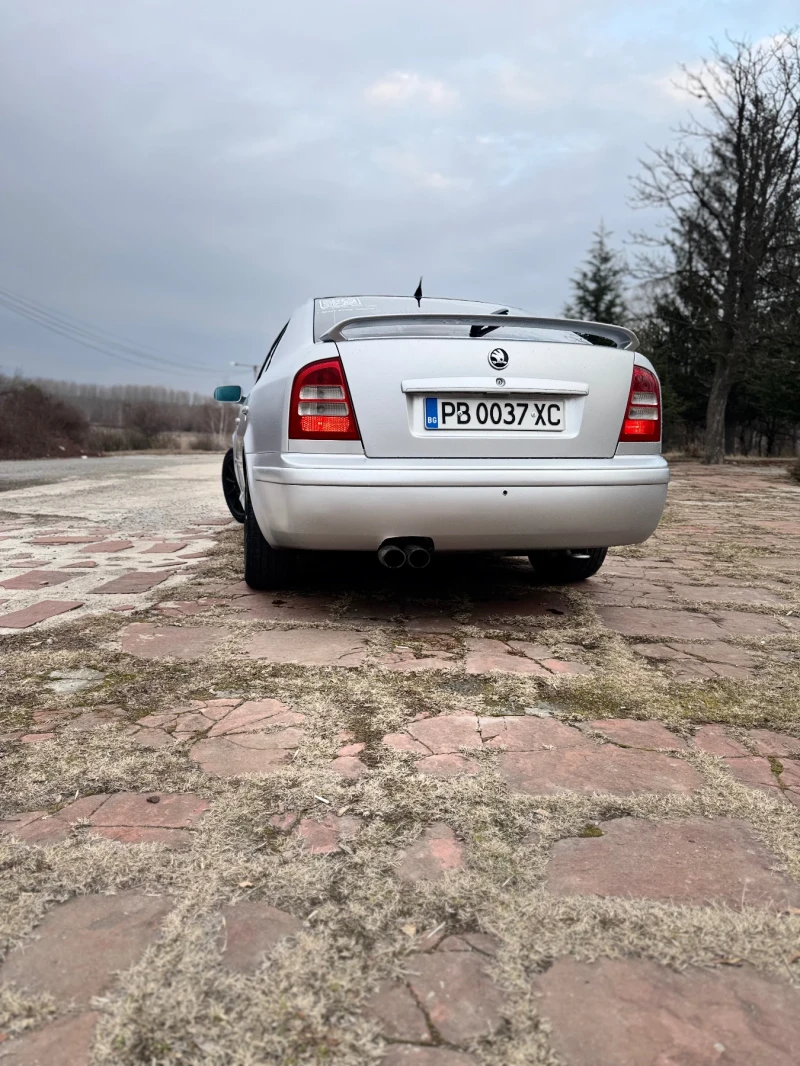 Skoda Octavia 1.8Т, снимка 3 - Автомобили и джипове - 49155427