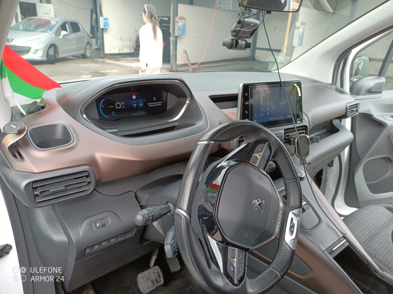 Peugeot Rifter 6+ 1 GT, снимка 5 - Автомобили и джипове - 51540414
