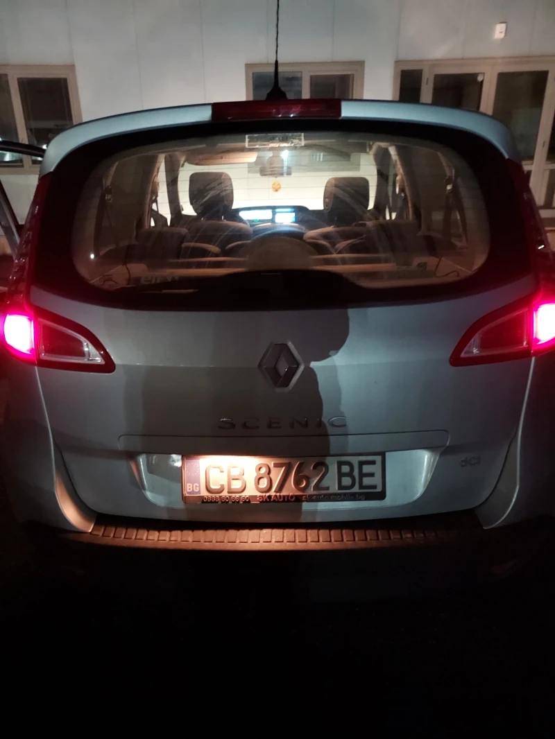 Renault Scenic, снимка 5 - Автомобили и джипове - 52546460