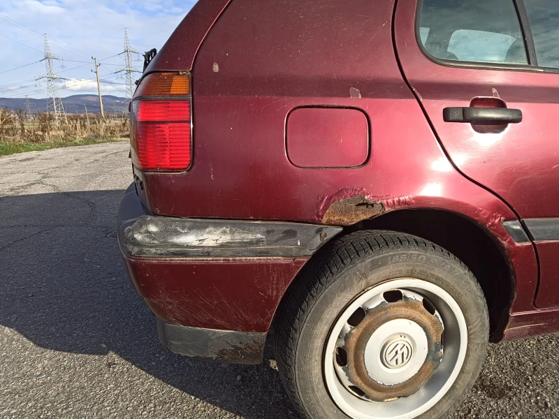 VW Golf III 1, 8 90кс, снимка 5 - Автомобили и джипове - 52541861