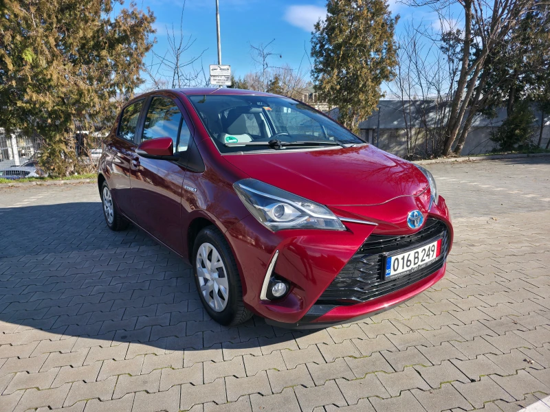 Toyota Yaris 1.5HYBRID EURO6B, снимка 3 - Автомобили и джипове - 53045910