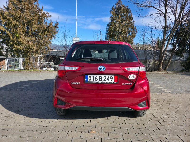 Toyota Yaris 1.5HYBRID EURO6B, снимка 6 - Автомобили и джипове - 53045910